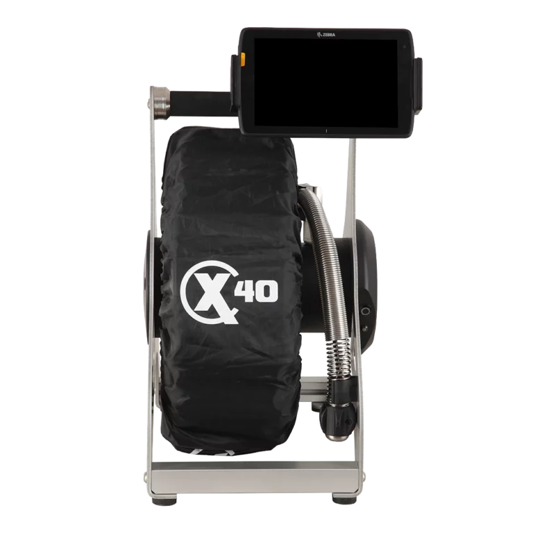 ScanProbe X40 rioolcamera met groot 8 inch display en industriële duwkabel.